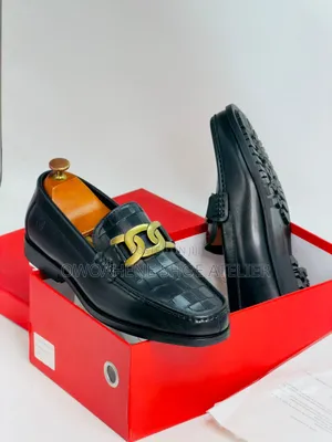 Tod's Croc Black Leather Chain Loafers.