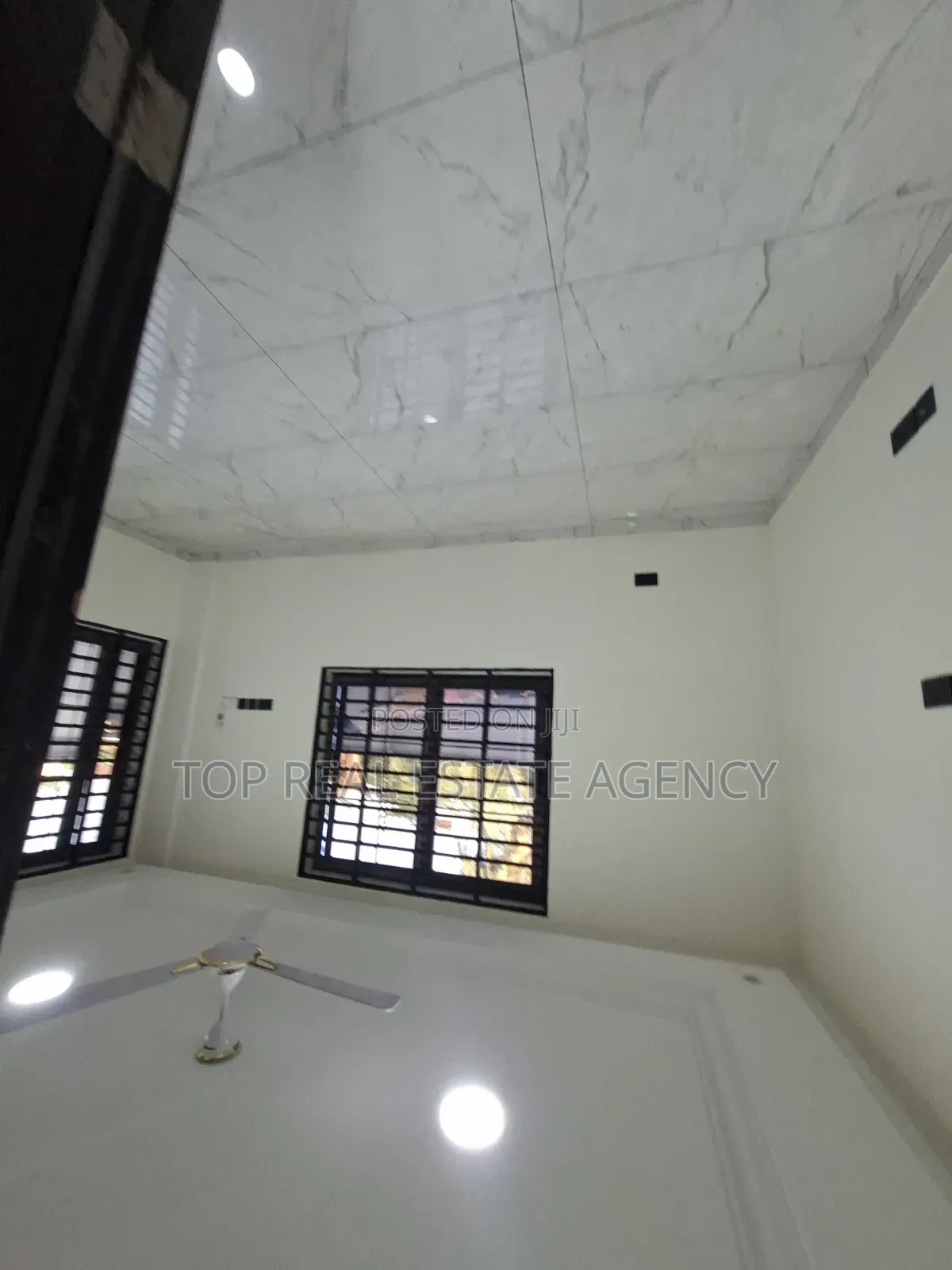 3bdrm Apartment in Dome K. Boat, Ga East Municipal for rent