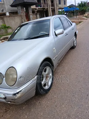 Mercedes-Benz E200 1999 Silver