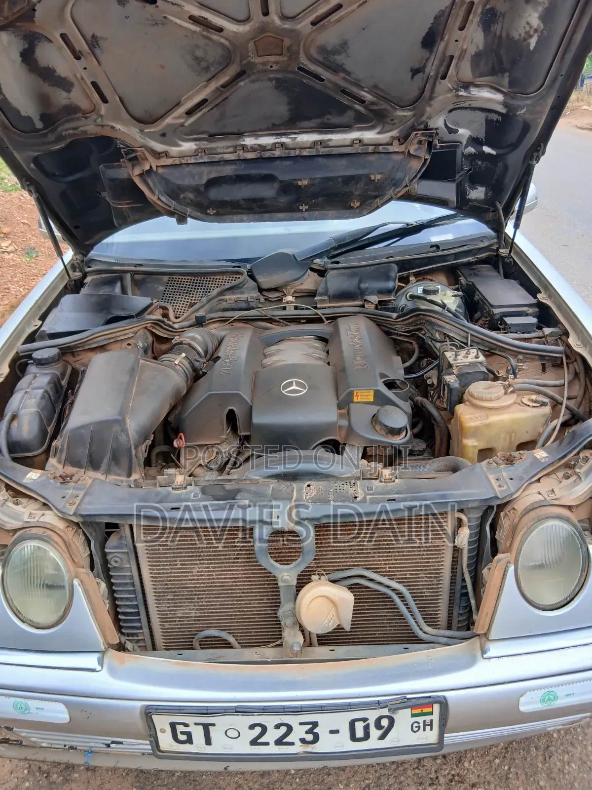Mercedes-Benz E200 1999 Silver