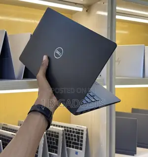 Laptop Dell Latitude 7400 8GB Intel Core i5 SSD 256GB
