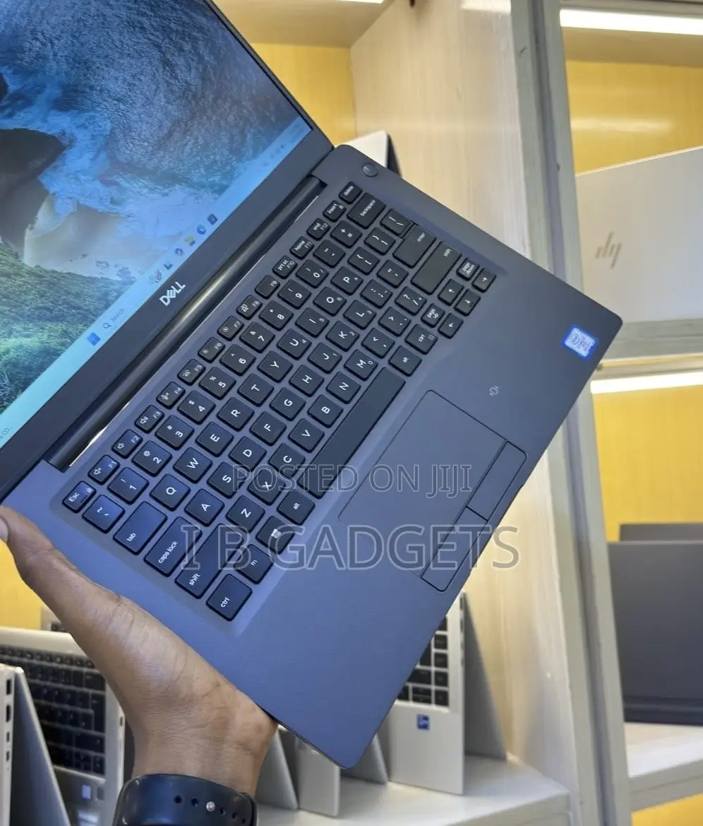 Laptop Dell Latitude 7400 8GB Intel Core i5 SSD 256GB