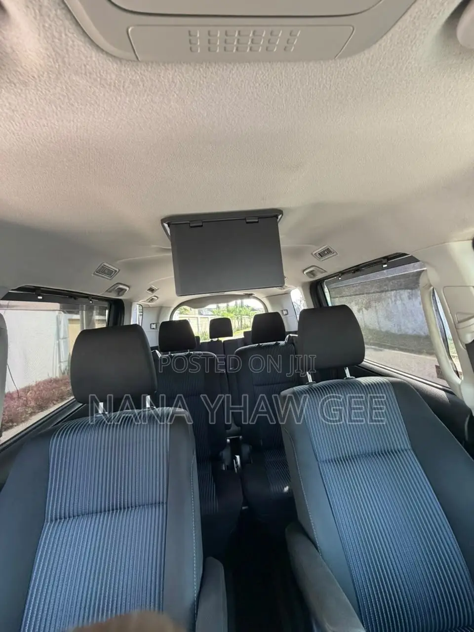 Toyota Voxy V 2WD 7-Seater 2014 Black