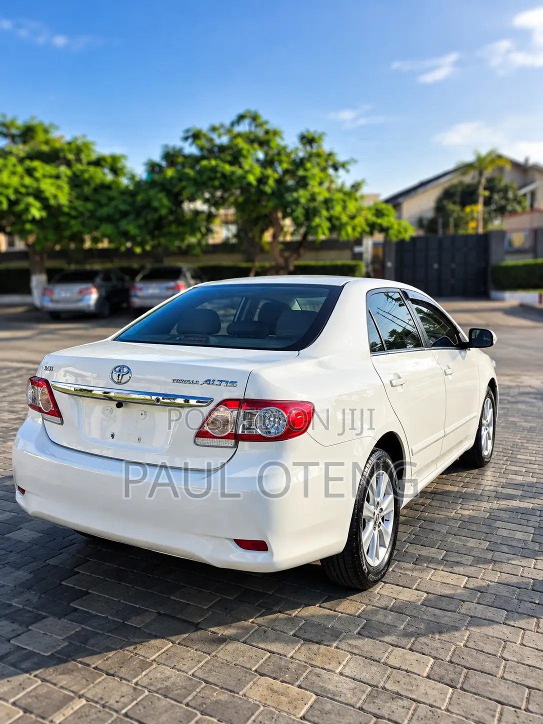 Toyota Corolla LE Special Edition 4dr Sedan (1.8L 4cyl 4A) 2013 White