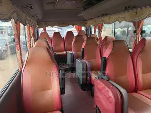 Hyundai County 2014 Yellow
