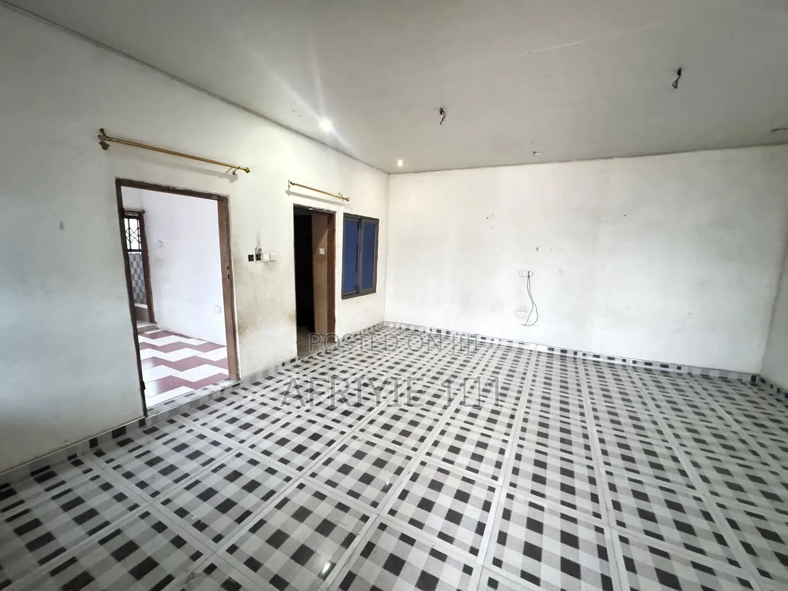 1bdrm Apartment in Large Living Room, Kumasi Metropolitan for rent