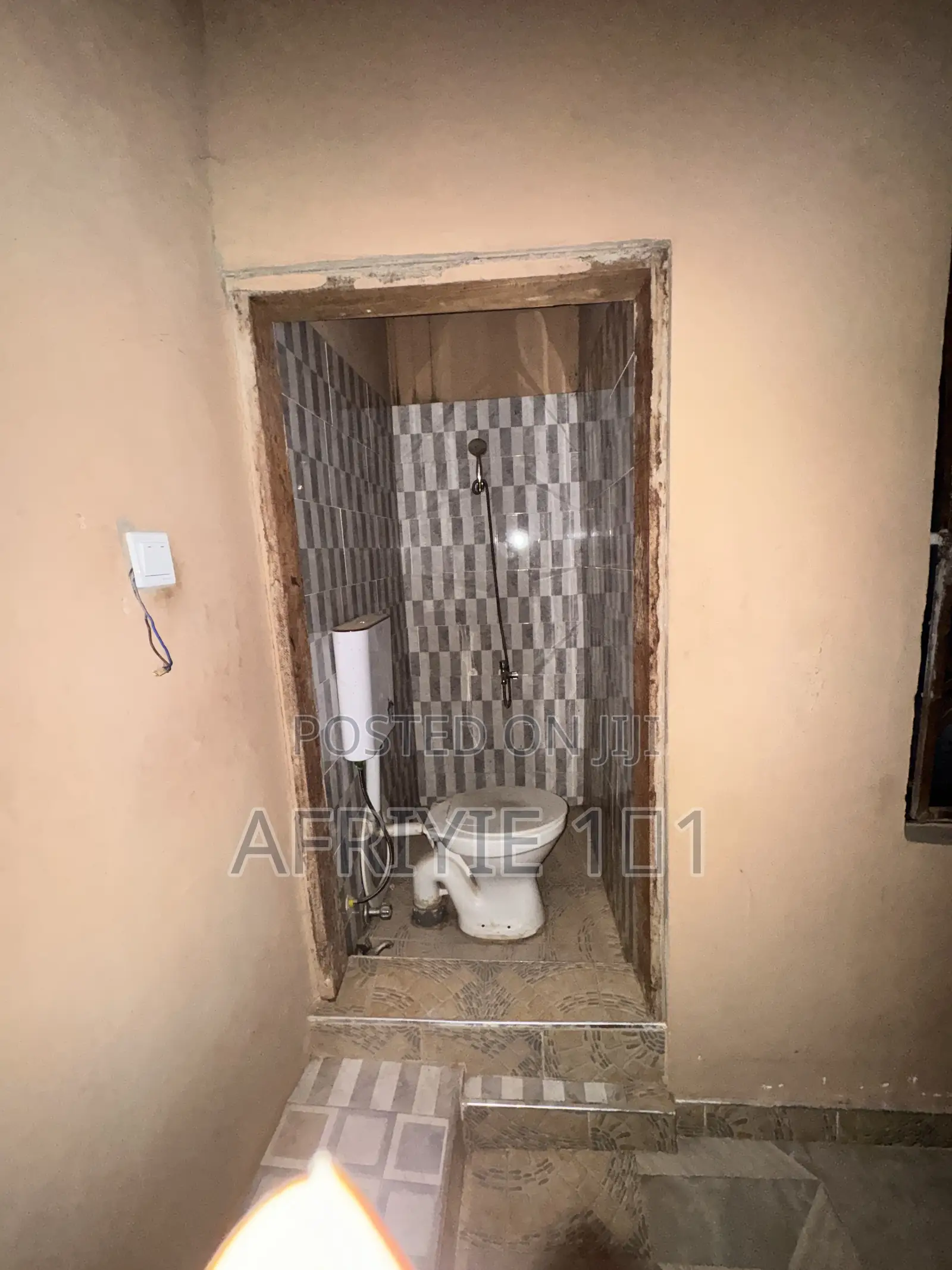 1bdrm Apartment in Large Living Room, Kumasi Metropolitan for rent