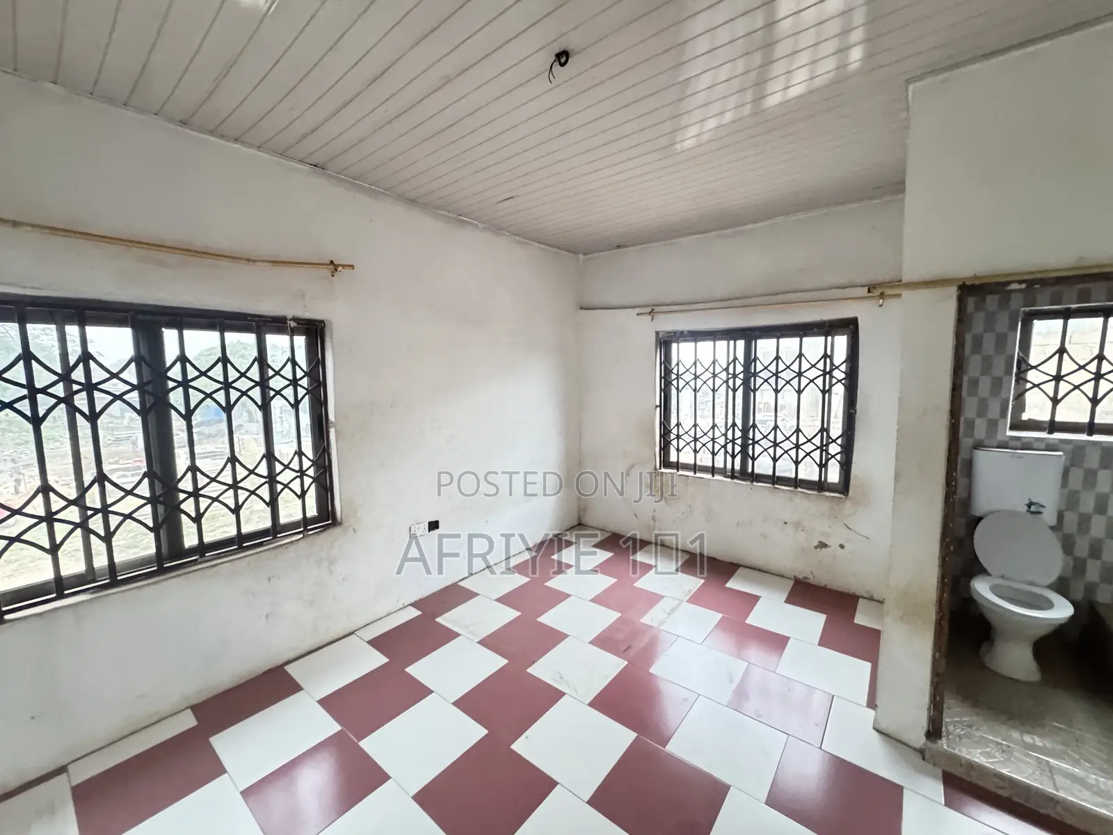 1bdrm Apartment in Large Living Room, Kumasi Metropolitan for rent