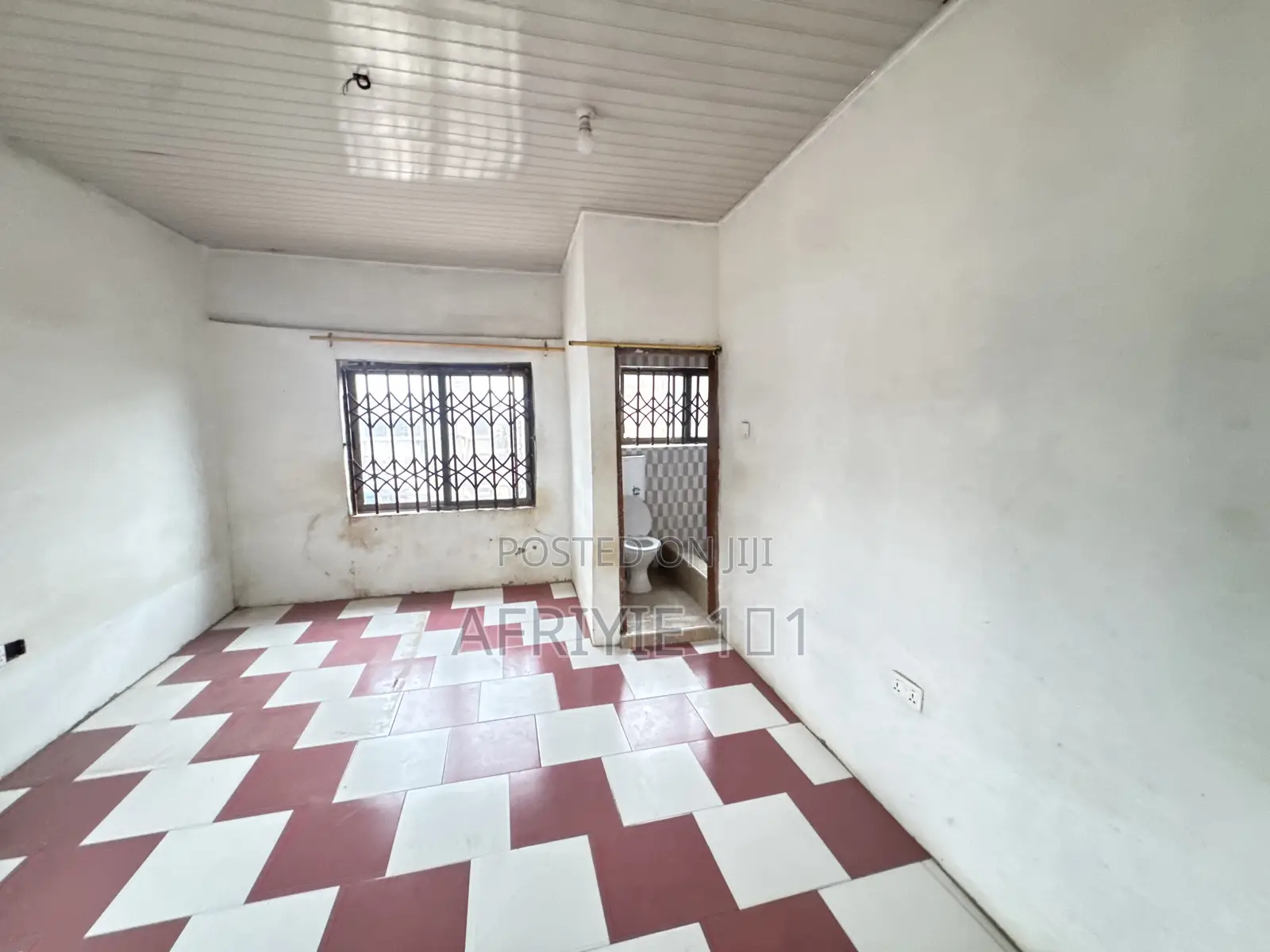 1bdrm Apartment in Large Living Room, Kumasi Metropolitan for rent