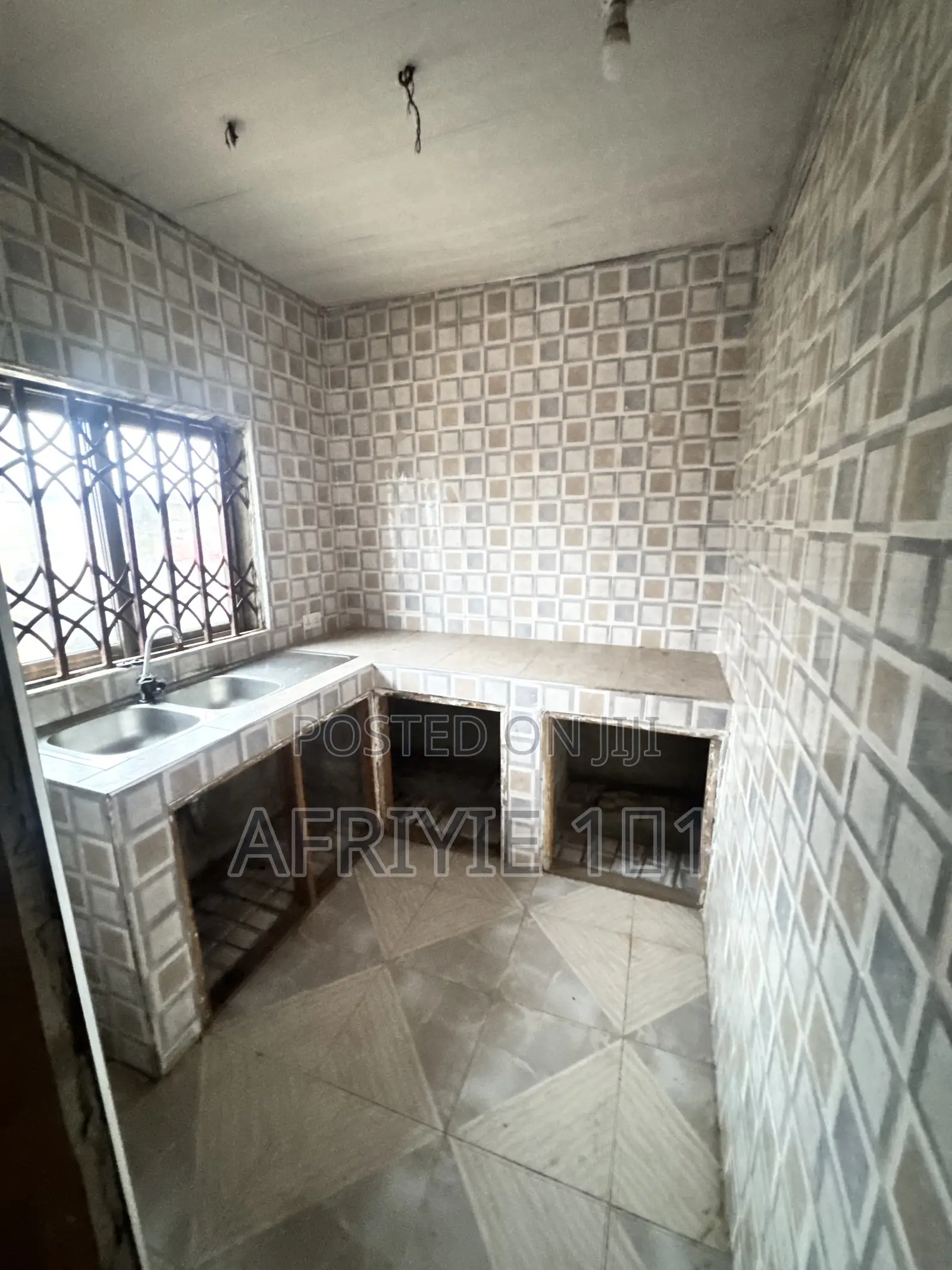 1bdrm Apartment in Large Living Room, Kumasi Metropolitan for rent