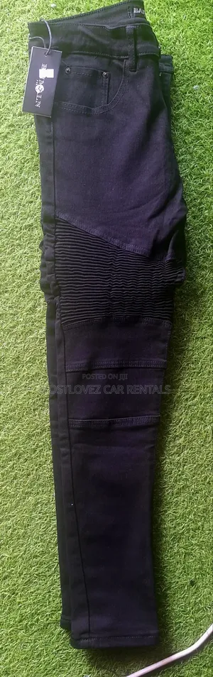Store Jean for Sale