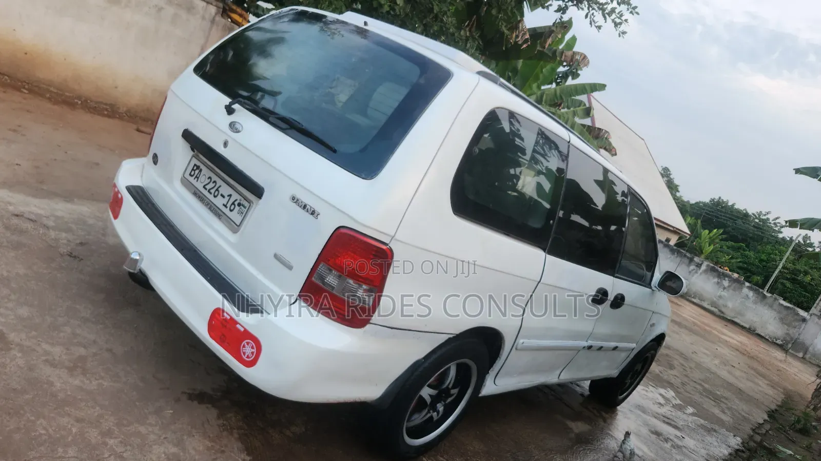 Kia Carnival 2.9 CRDi EX Automatic 2005 White