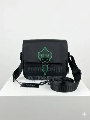 Simple Classic Side Bag