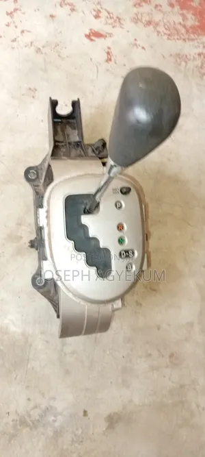 Toyota Vitz Automatic Gear Lever