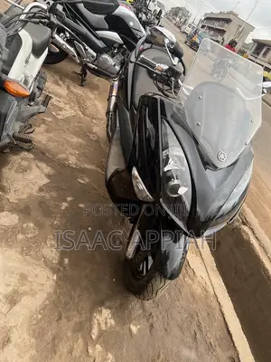 Yamaha Majesty 2014 Black