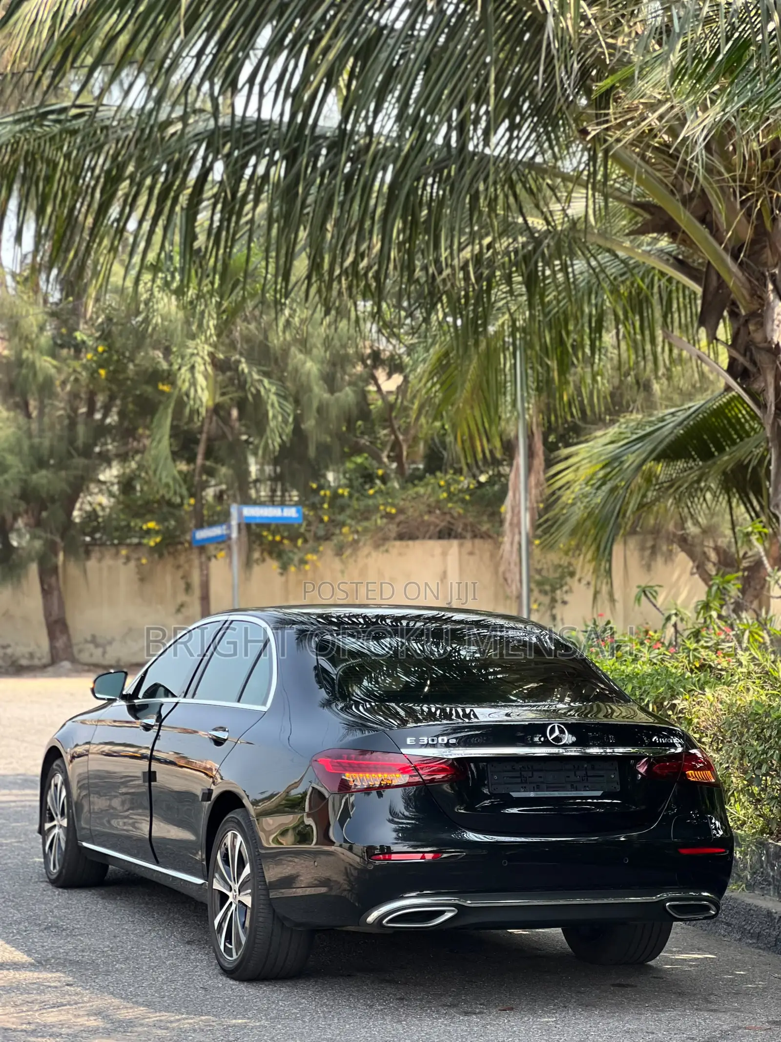 Mercedes-Benz E300 2021 Black