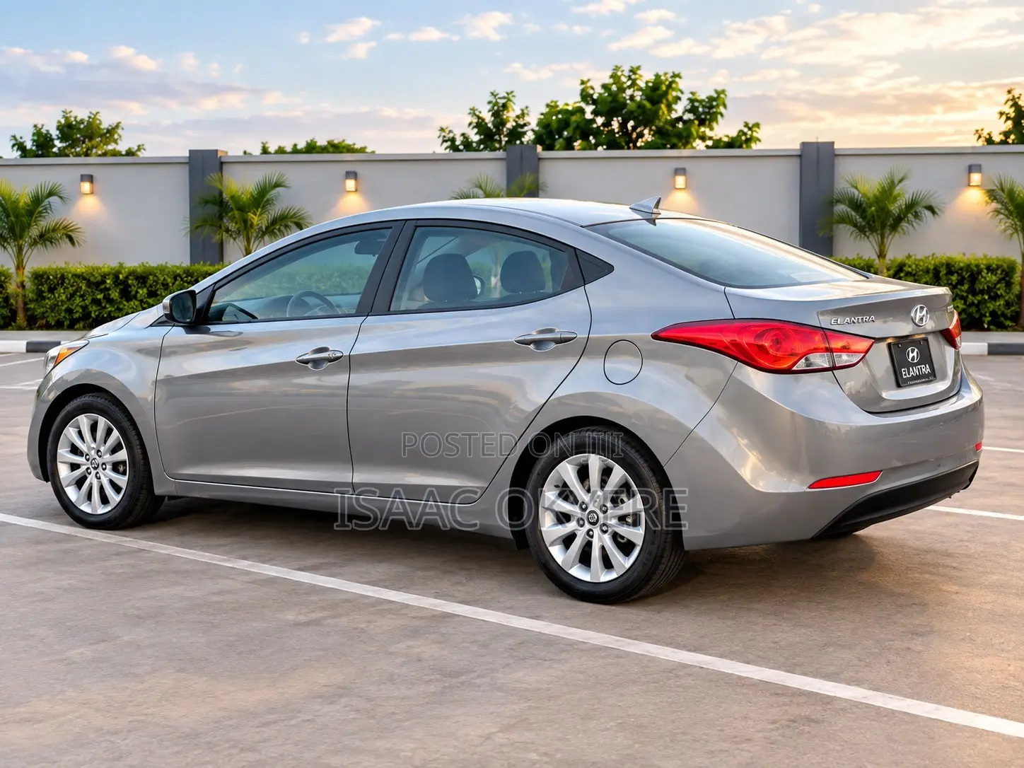 Hyundai Elantra Limited 4dr Sedan (1.8L 4cyl 6A) 2014 Gray