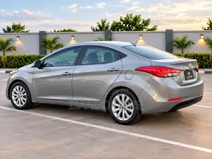 Hyundai Elantra Limited 4dr Sedan (1.8L 4cyl 6A) 2014 Gray