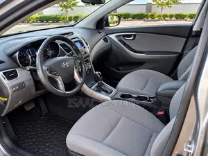 Hyundai Elantra Limited 4dr Sedan (1.8L 4cyl 6A) 2014 Gray