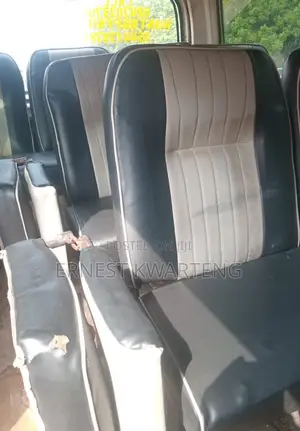 Toyota HiAce 2006 White