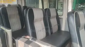 Toyota HiAce 2006 White