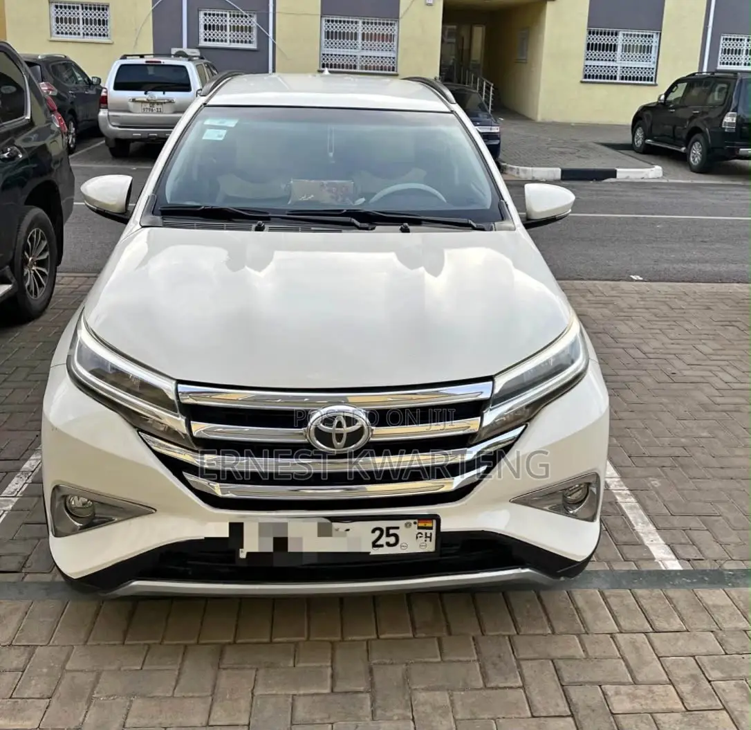 Toyota Rush 2019 White