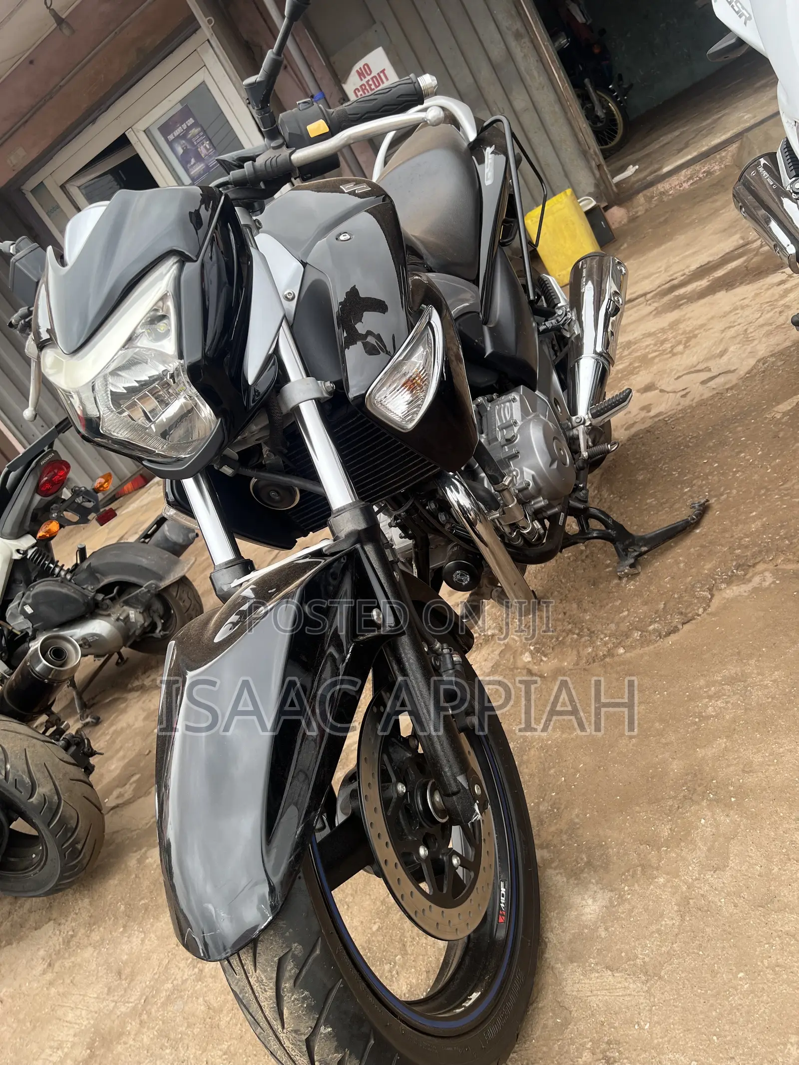Suzuki GSR 2018 Black