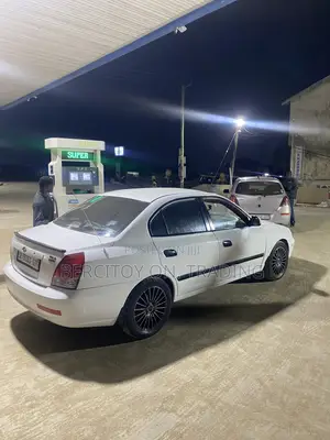 Hyundai Elantra 1.6 GLS 2005 White
