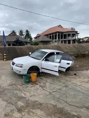 Hyundai Elantra 1.6 GLS 2005 White