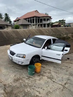 Hyundai Elantra 1.6 GLS 2005 White