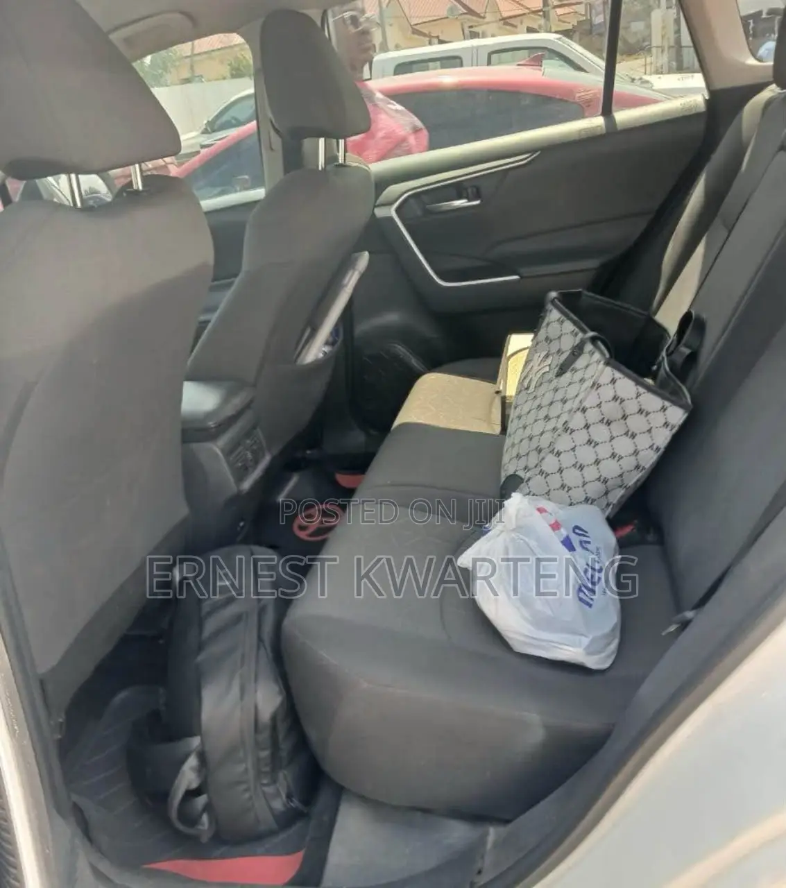 Toyota RAV4 2021 White