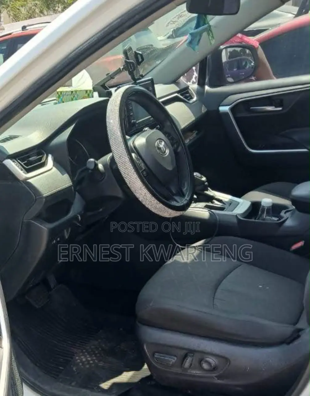 Toyota RAV4 2021 White