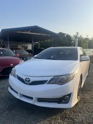 Toyota Camry 2014 White