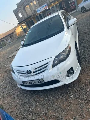 Toyota Corolla 2013 White