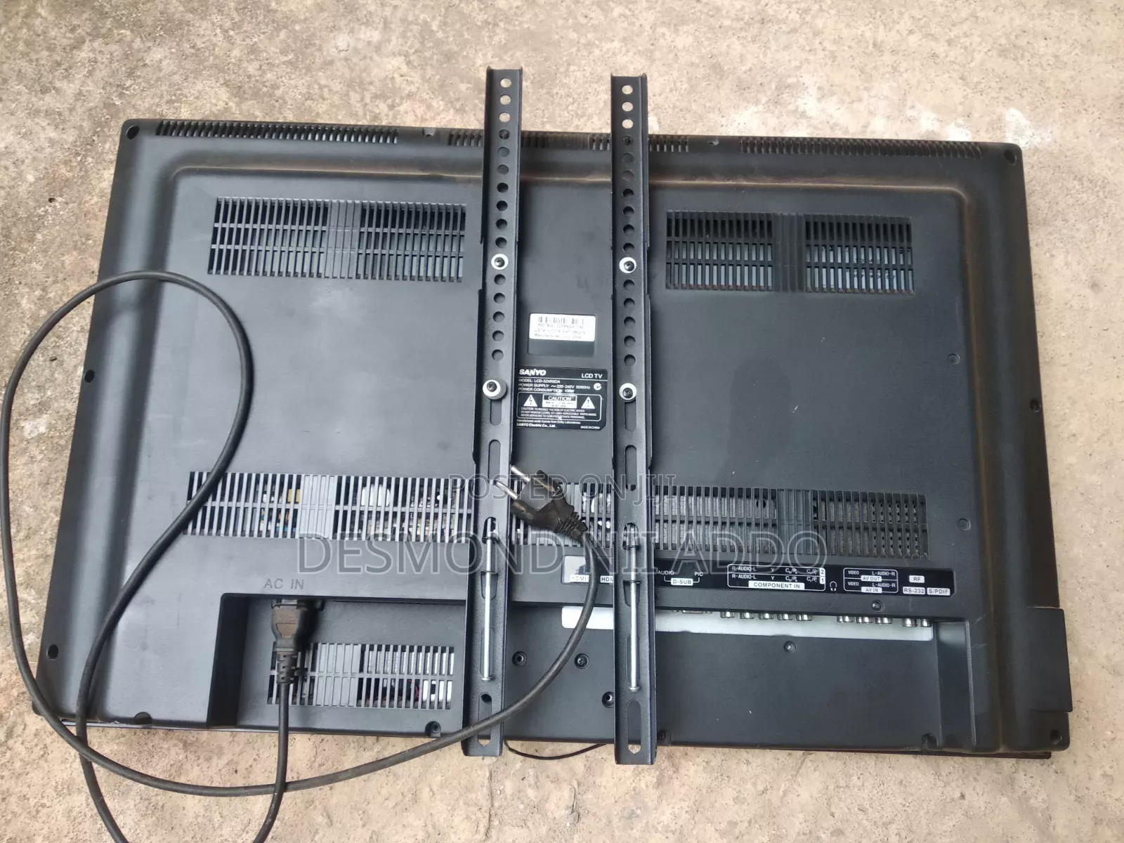 Sanyo 32in LCD TV