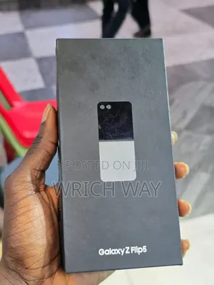 New Samsung Galaxy Z Flip 5 256 GB Black