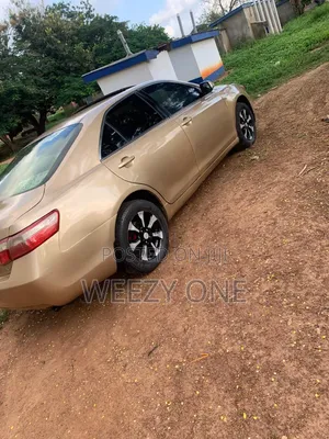 Toyota Camry 2011 Gold