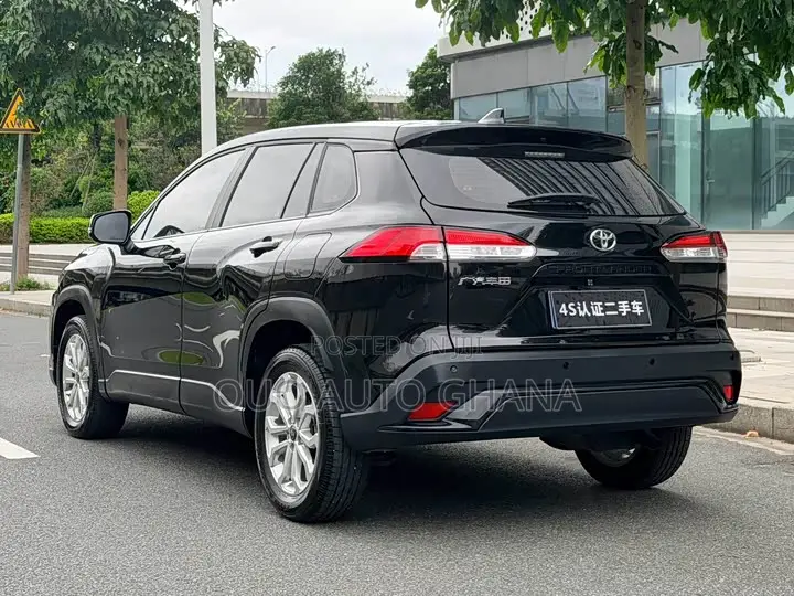 Toyota Frontlander 2023 Black