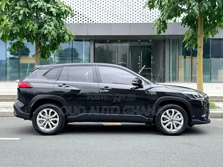 Toyota Frontlander 2023 Black