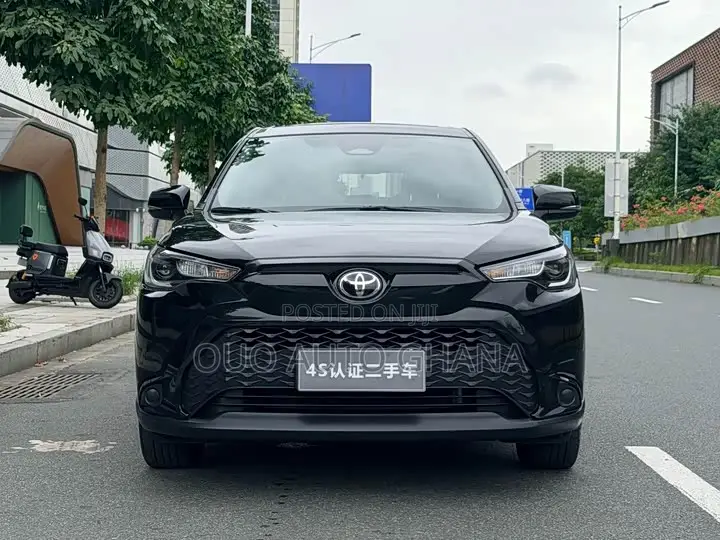 Toyota Frontlander 2023 Black