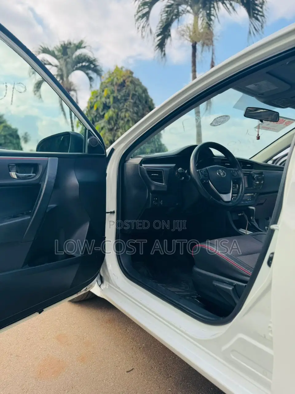 Toyota Corolla S w/Special Edition Pkg (1.8L 4cyl CVT) 2016 White