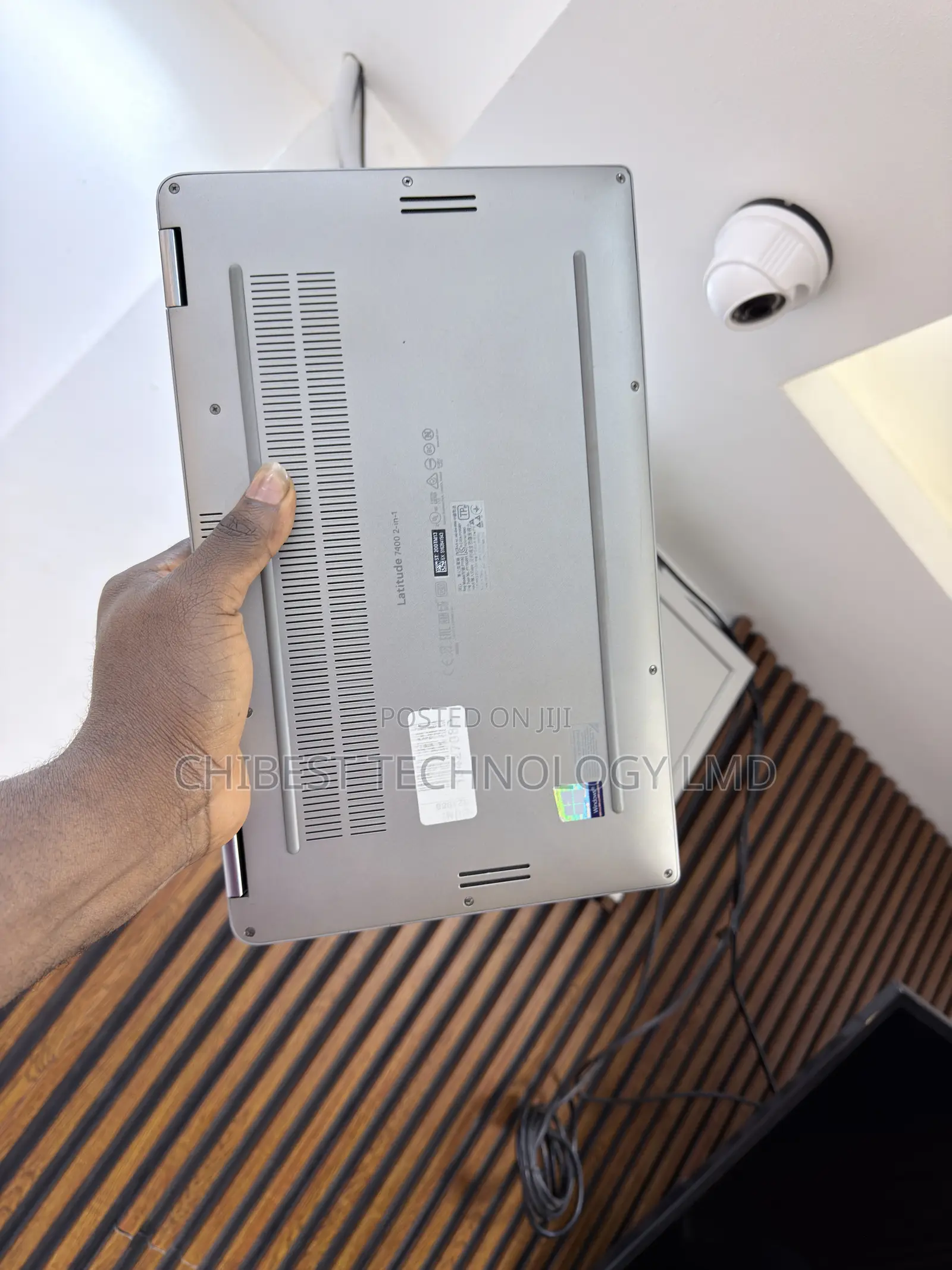 Laptop Dell Latitude 7400 2-in-1 8GB Intel Core i5 SSD 256GB