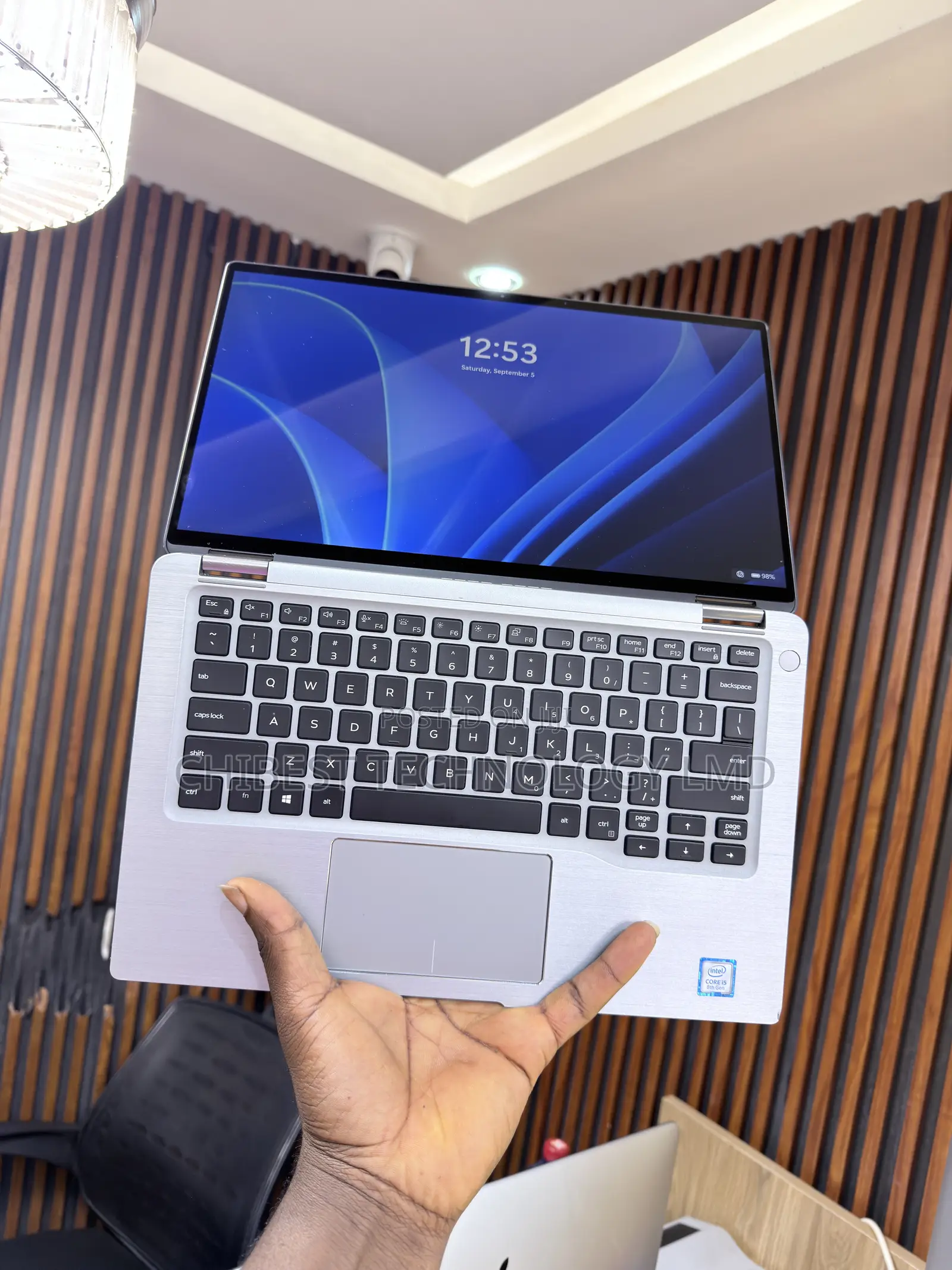 Laptop Dell Latitude 7400 2-in-1 8GB Intel Core i5 SSD 256GB