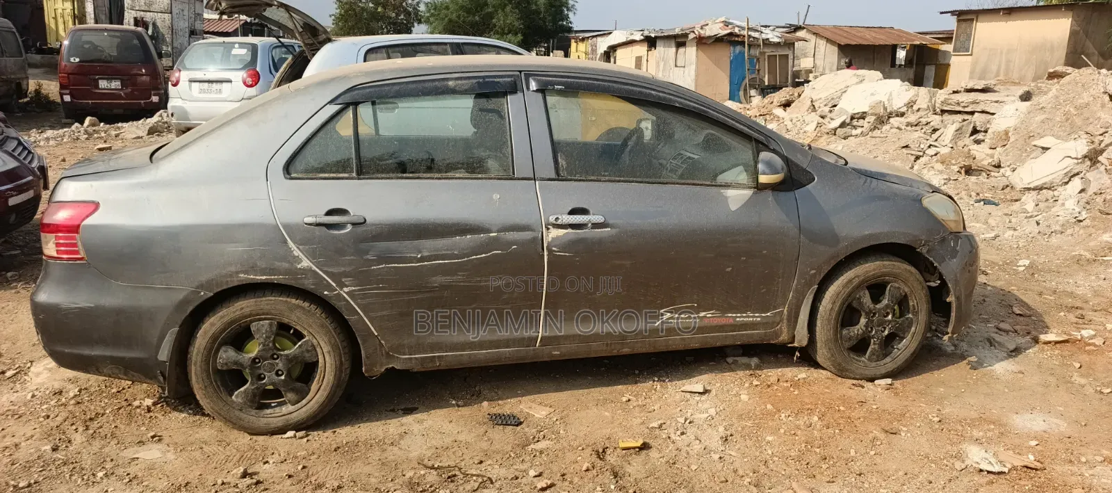 Toyota Yaris 2010 Gray