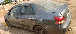 Toyota Yaris 2010 Gray