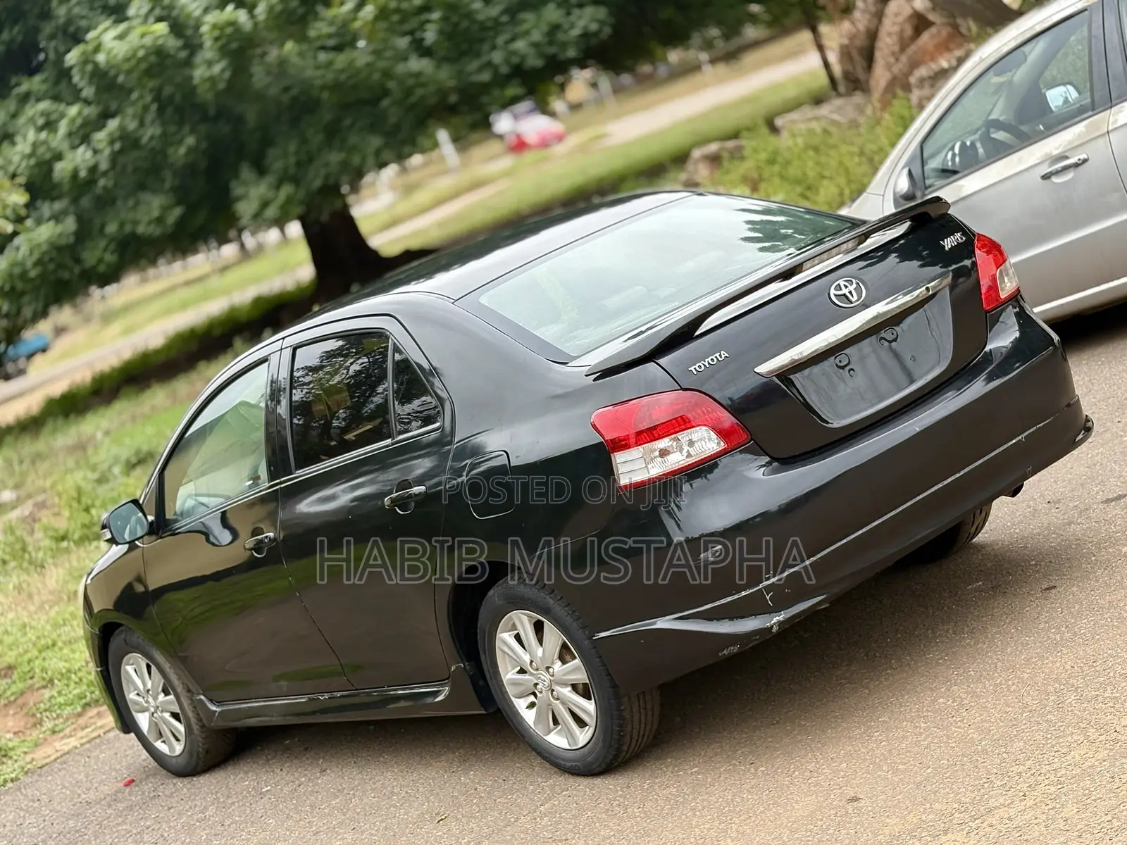 Toyota Yaris 2010 Black