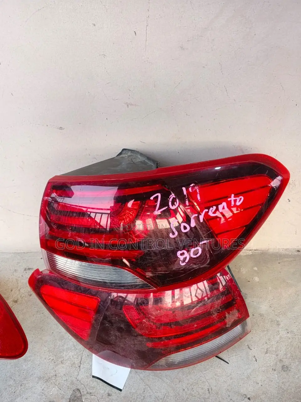 Kia Sorento 2019 Tail Light Pair