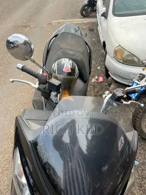 Suzuki 2026 Black