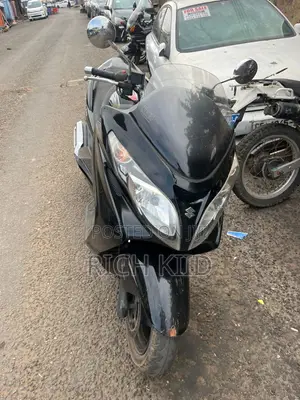 Suzuki 2026 Black