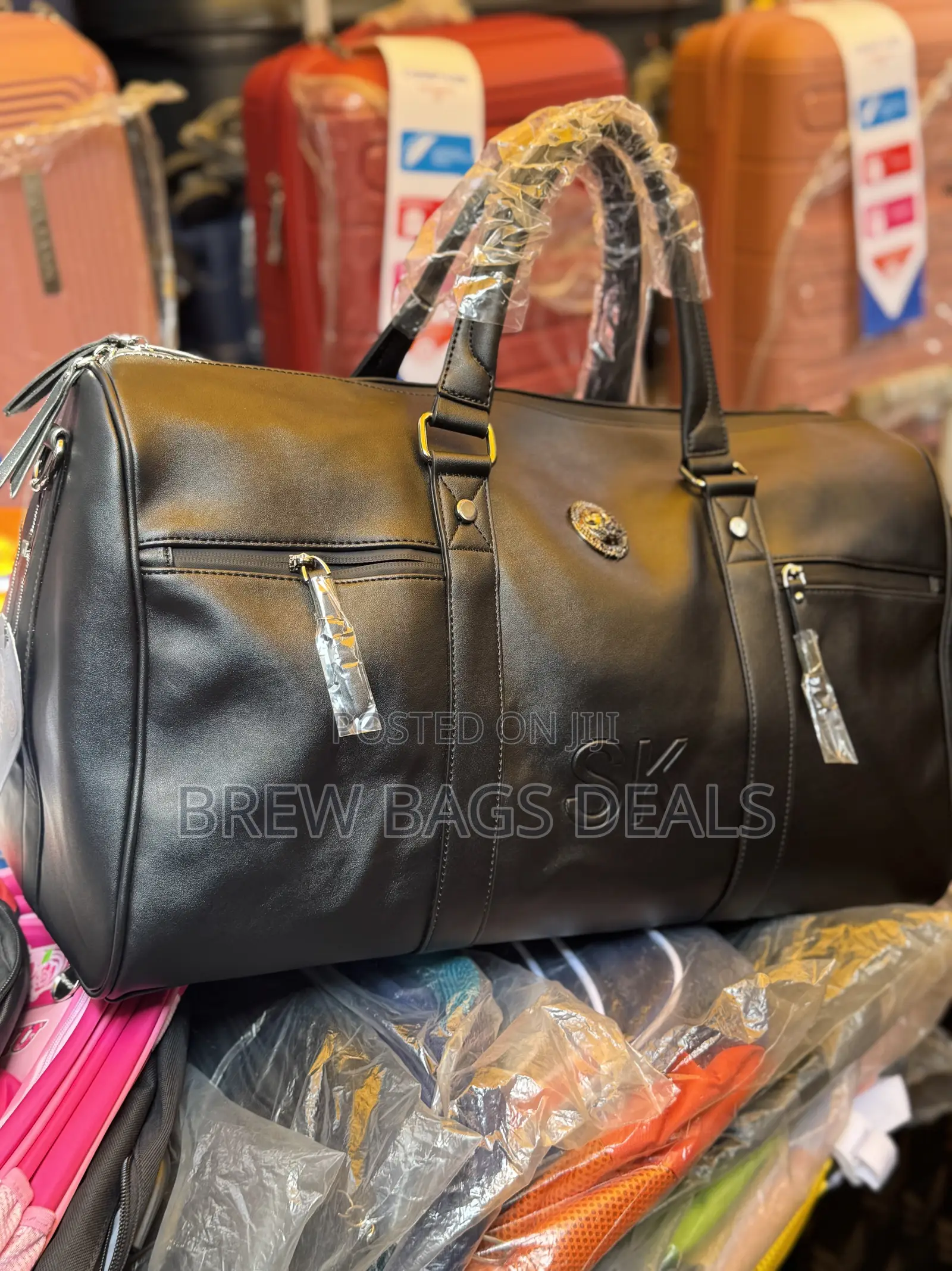 Premium Quality Sunsilk Pure Leather Large Duffle Traveling Bag.